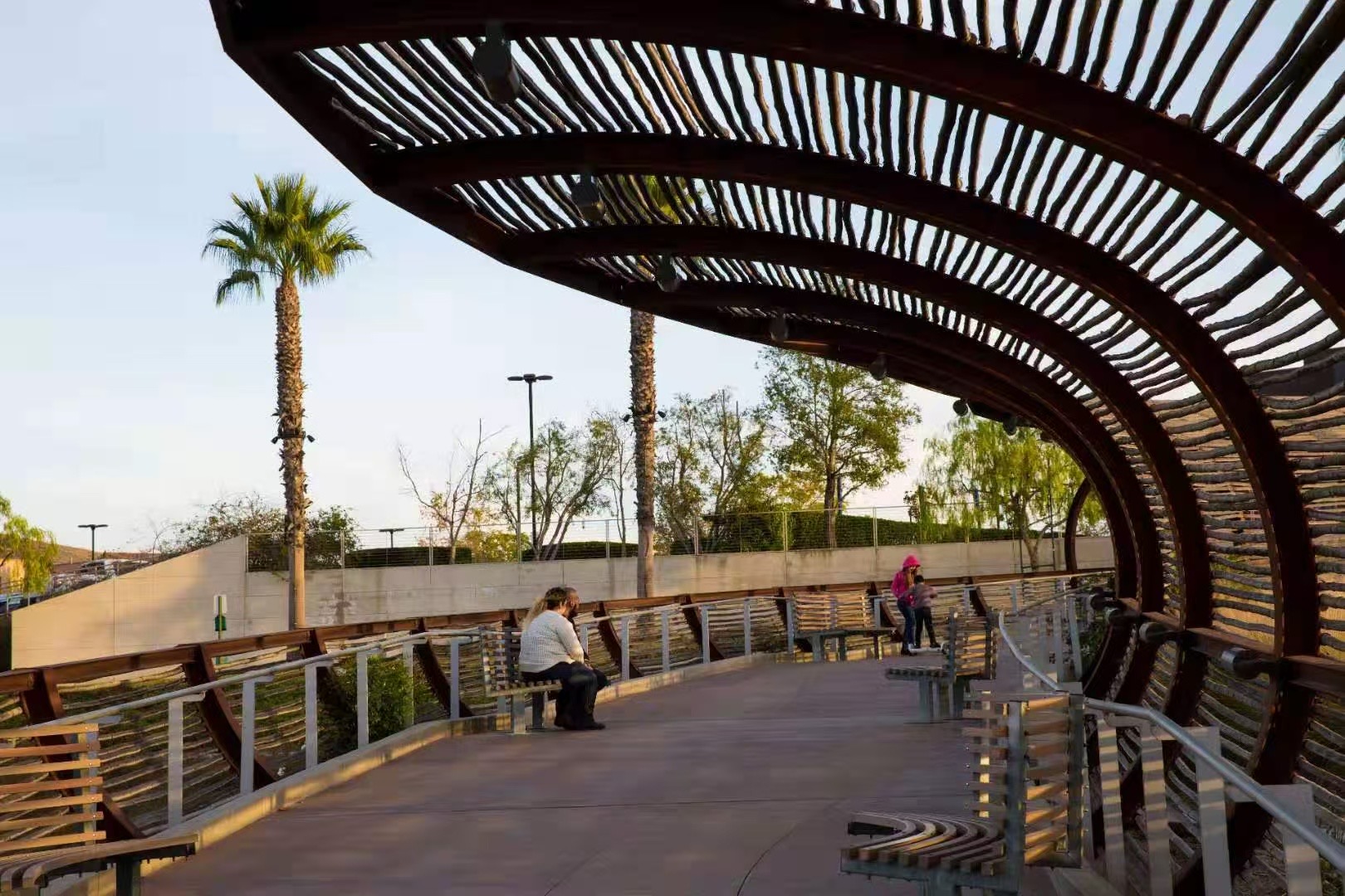 Dos Lagos pedestrian bridge and public space