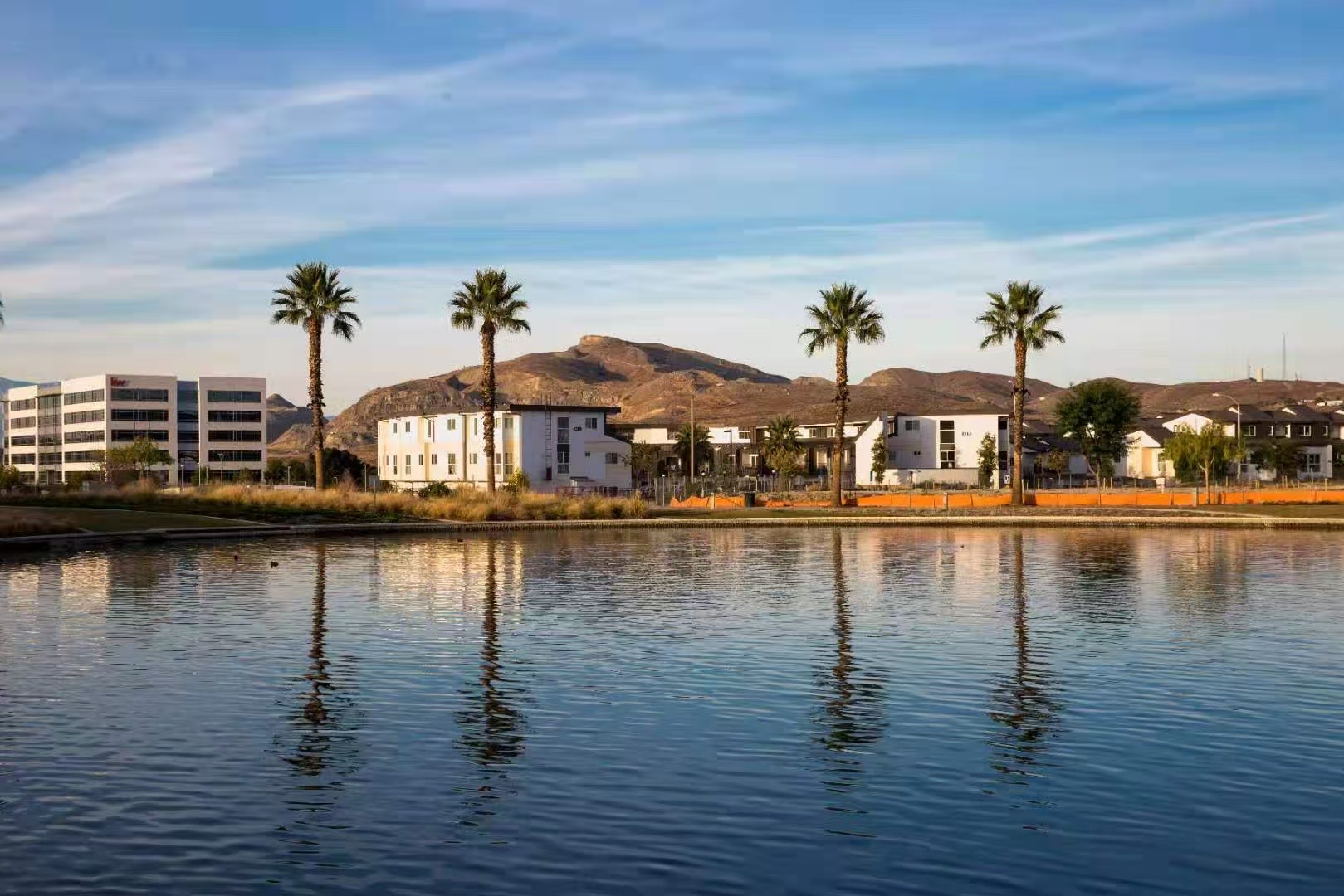 Dos Lagos lakefront community view